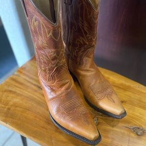 Tan and Brown Leather Western Cowboy Boots